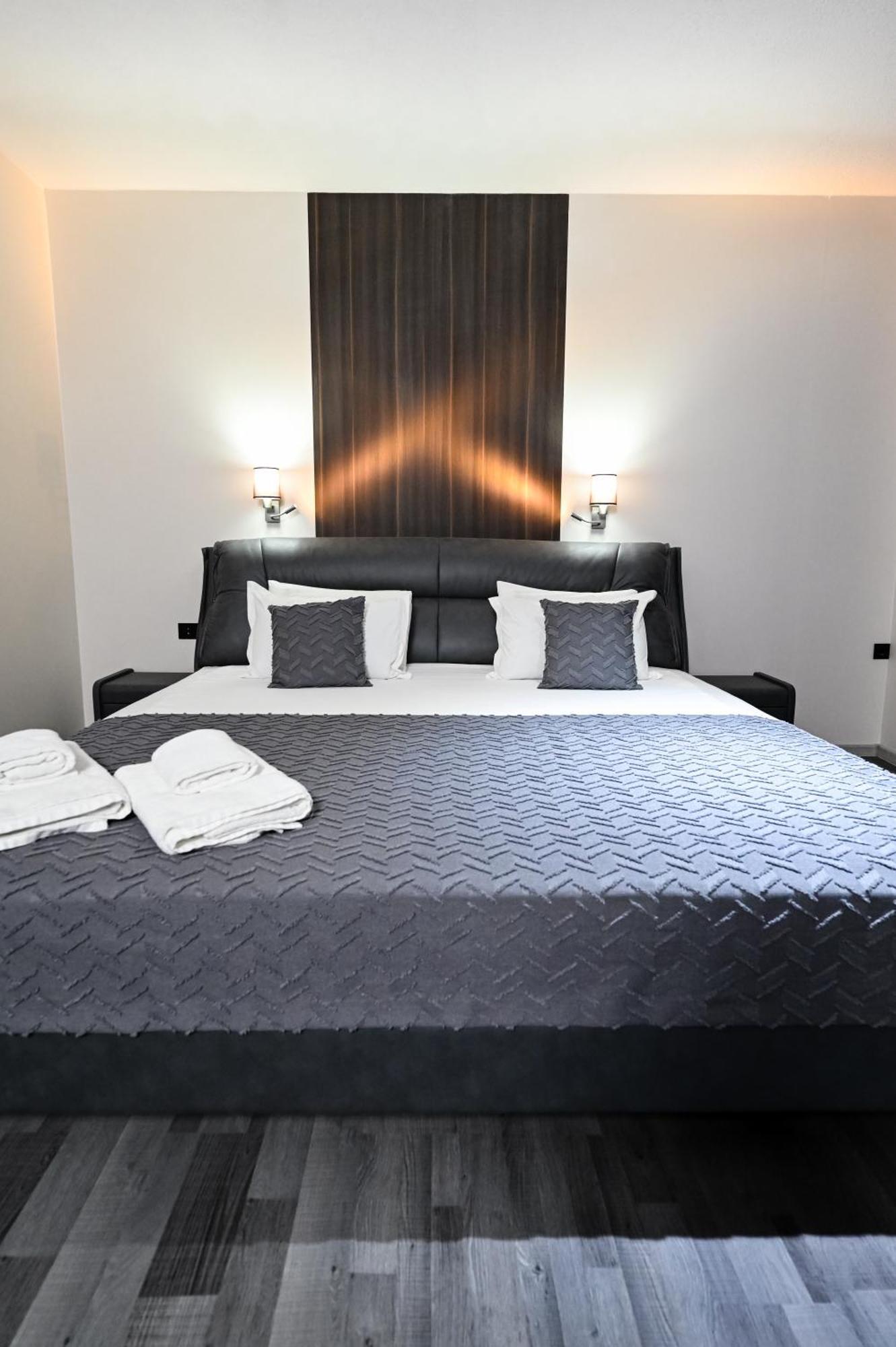 Grey Star Hotel ネゴティノ エクステリア 写真